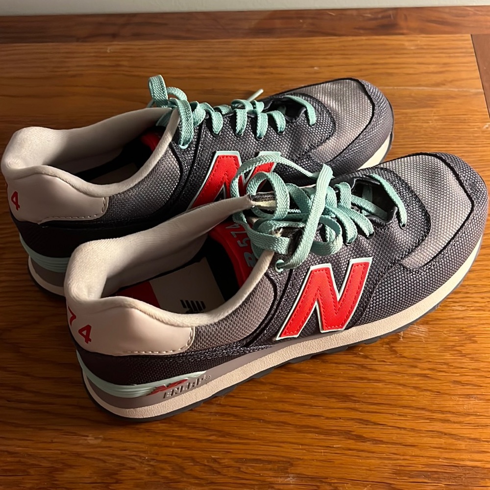 New Balance 574 women’s size 11 tennis shoe